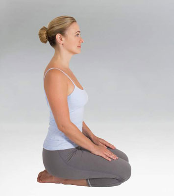 How to do Vajrasana pose in yoga | Ana Heart Blog